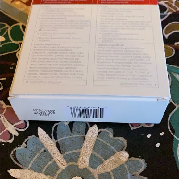 Colorescience Holiday Kit Medium NEW - Picture 4 of 5